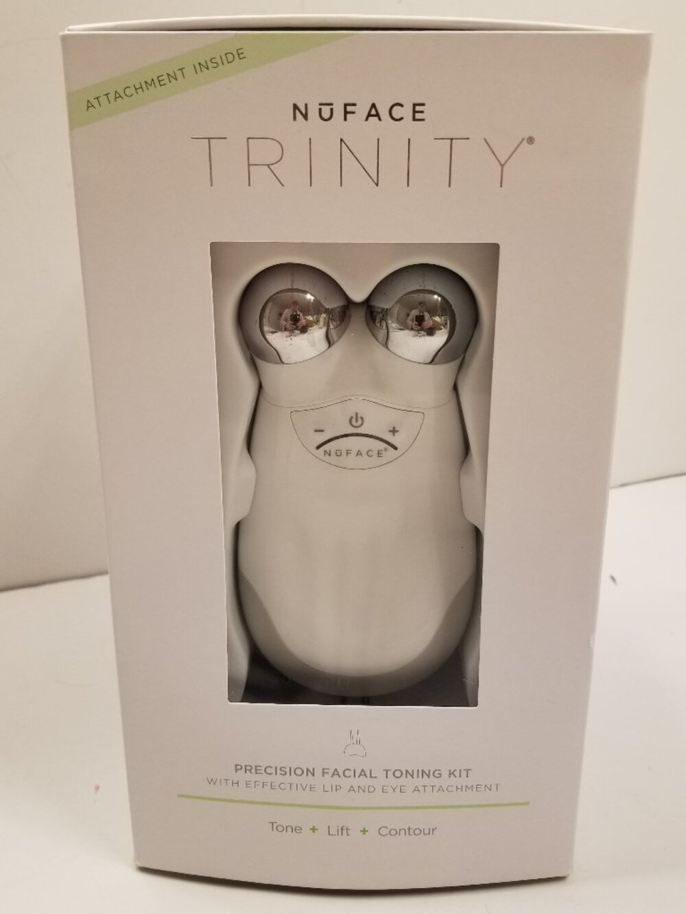 ✅NuFACE Trinity Facial Toning Device + Facial Trainer Attachment Charger Cradle❣